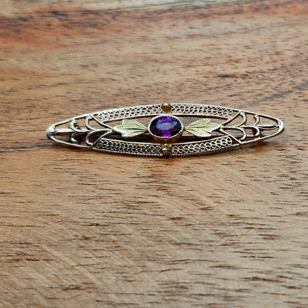 10k Gold Vintage Art Deco Amethyst Pin